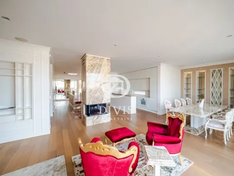 Sale, four bedroom apartment, 330m², Južni Bulevar, Vračar Sve Podlokacije - image 13