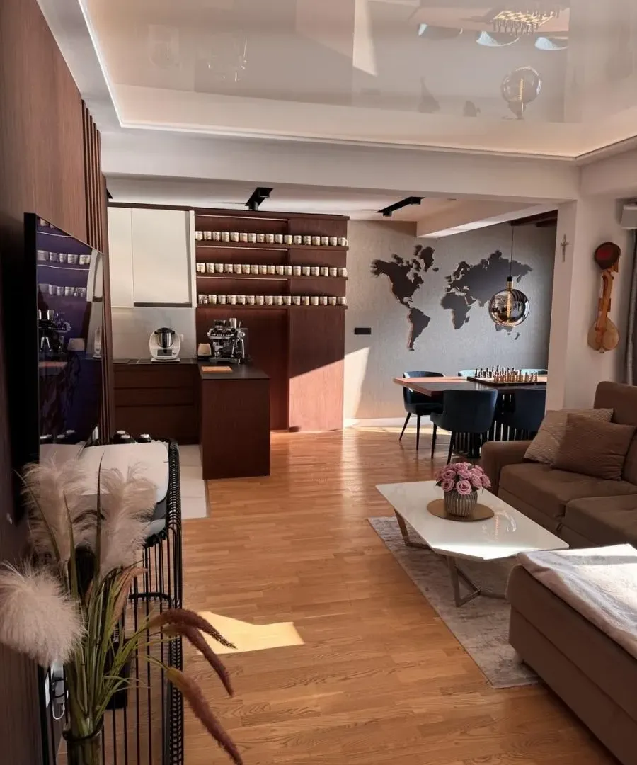 Prodaja, dvosoban stan, 85m², Dobrota, Kotor