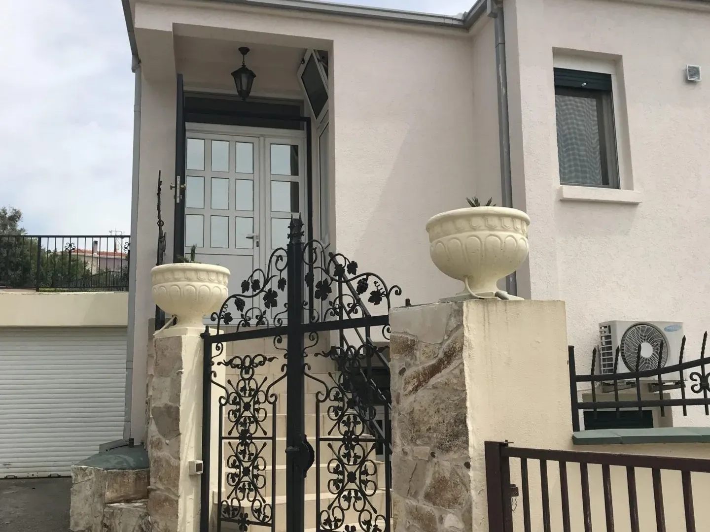 Prodaja, kuća, 231m², Bar, Crna Gora