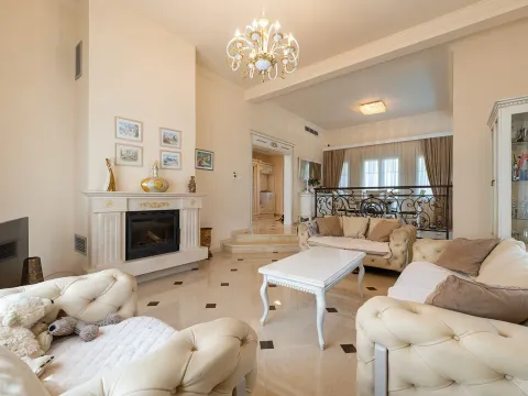 Sale, house, 277m², Radovići, Tivat - image 8