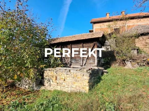 Prodaja, kuća, 140m², Resnik, Beograd - image 13