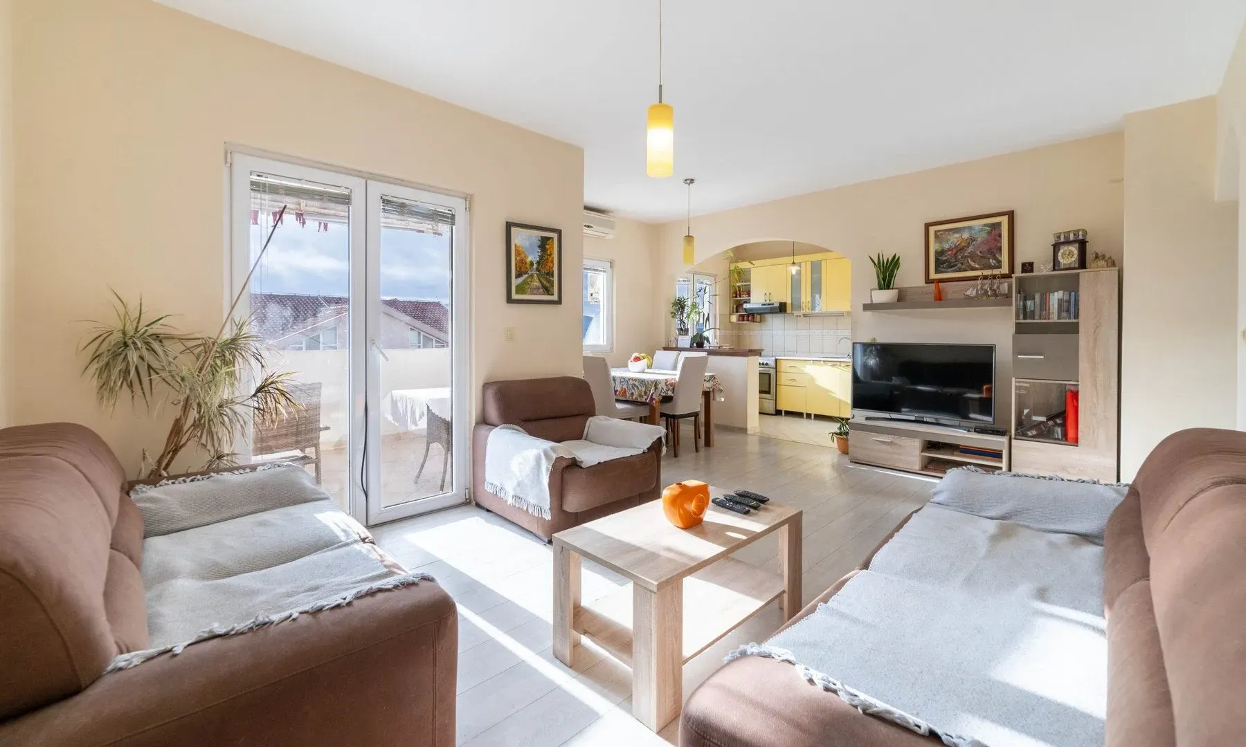 Prodaja, trosoban stan, 106m², Tivat, Crna Gora
