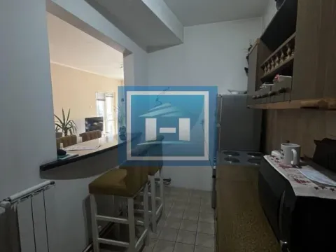 Prodaja, četvorosoban stan, 96m², Centar, Jagodina - image 8