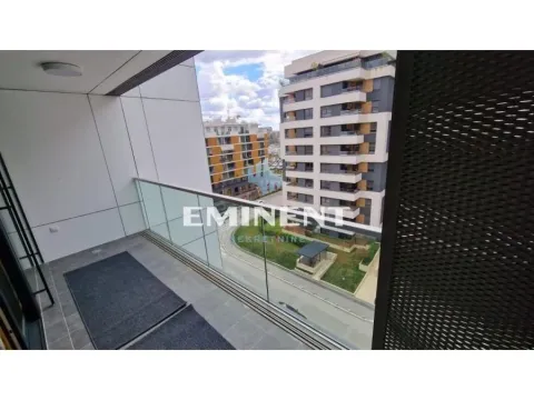 Izdavanje, trosoban stan, 92m², Novi Beograd Blok 65, Novi Beograd Sve Podlokacije - image 13