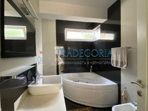 Prodaja, trosoban stan, 106m², Sveti Stefan, Budva - image 26
