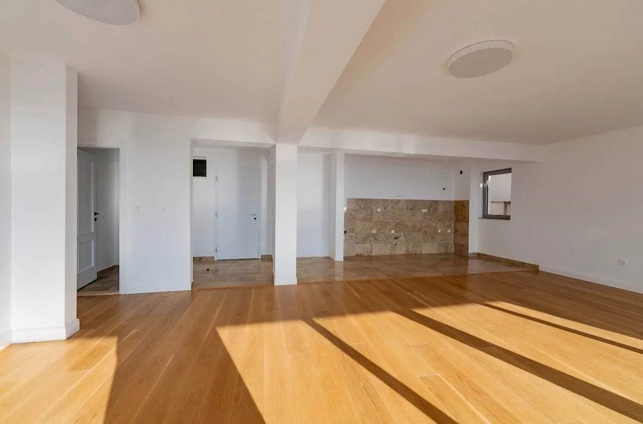 Sale, three bedroom apartment, 160m², Pržno, Budva