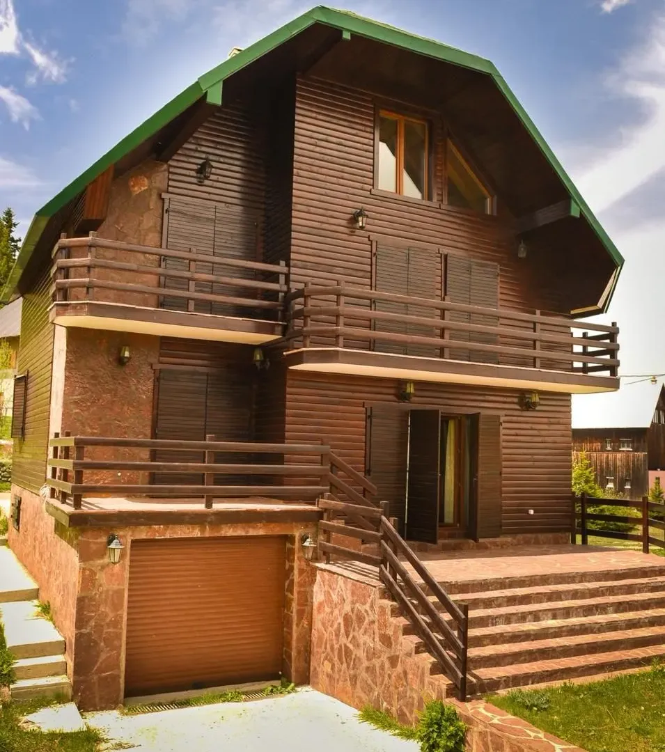 Prodaja, kuća, 200m², Žabljak, Crna Gora