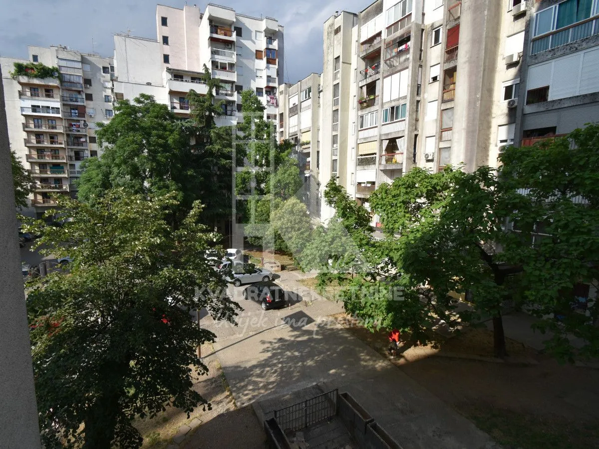 Prodaja, četvorosoban stan, 120m², Blok 7, Podgorica