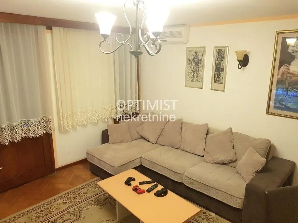 Rent, three bedroom apartment, 75m², Vračar Centar, Vračar Sve Podlokacije