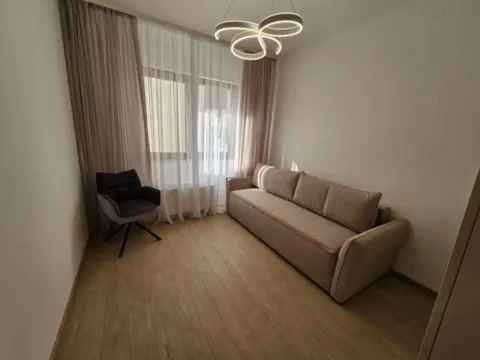 Prodaja, četvorosoban stan, 86m², Centar, Budva - image 11