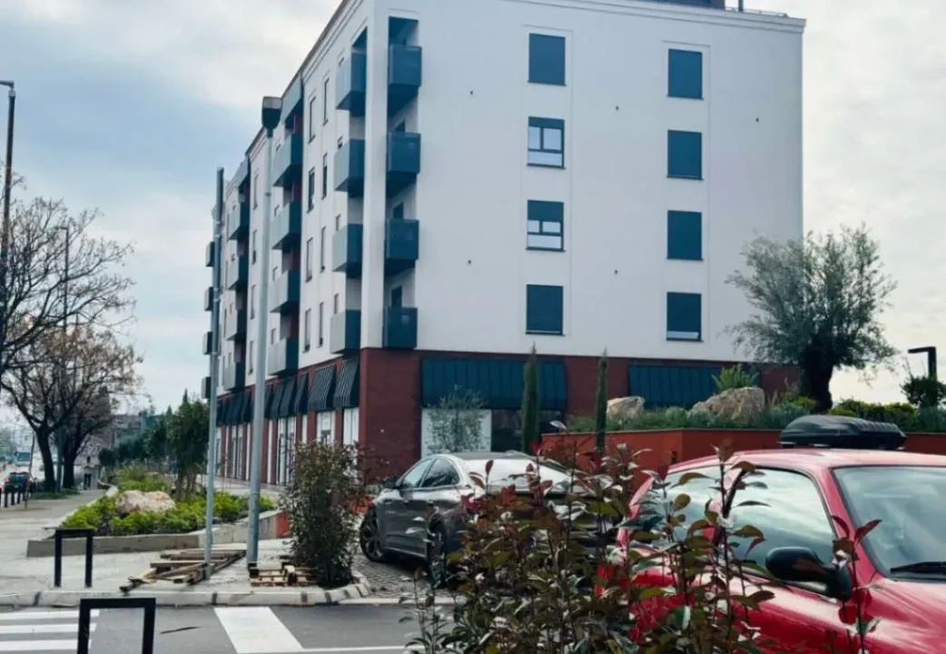 Prodaja, jednosoban stan, 44m², Central Point, Podgorica