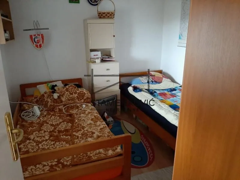 Prodaja, kuća, 220m², Sremska Kamenica, Petrovaradin