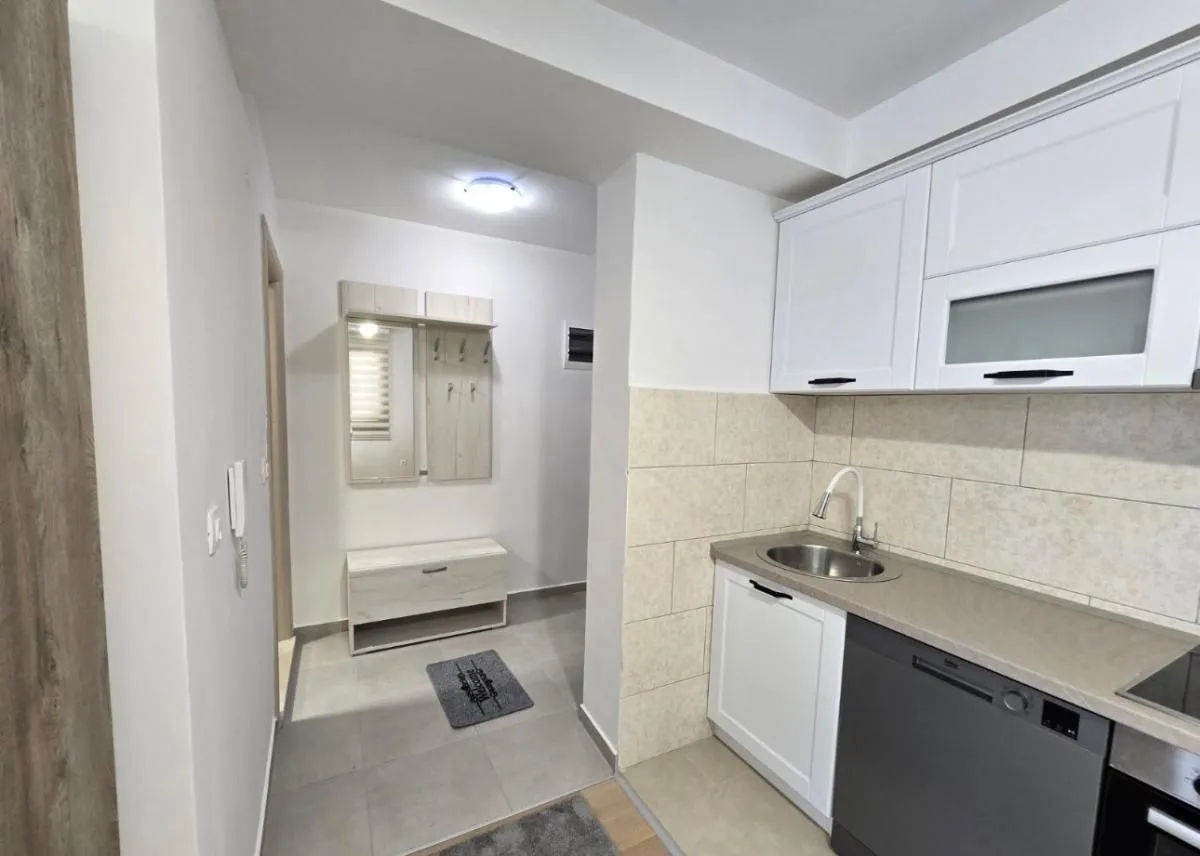 Rent, one bedroom apartment, 50m², Centar, Tivat