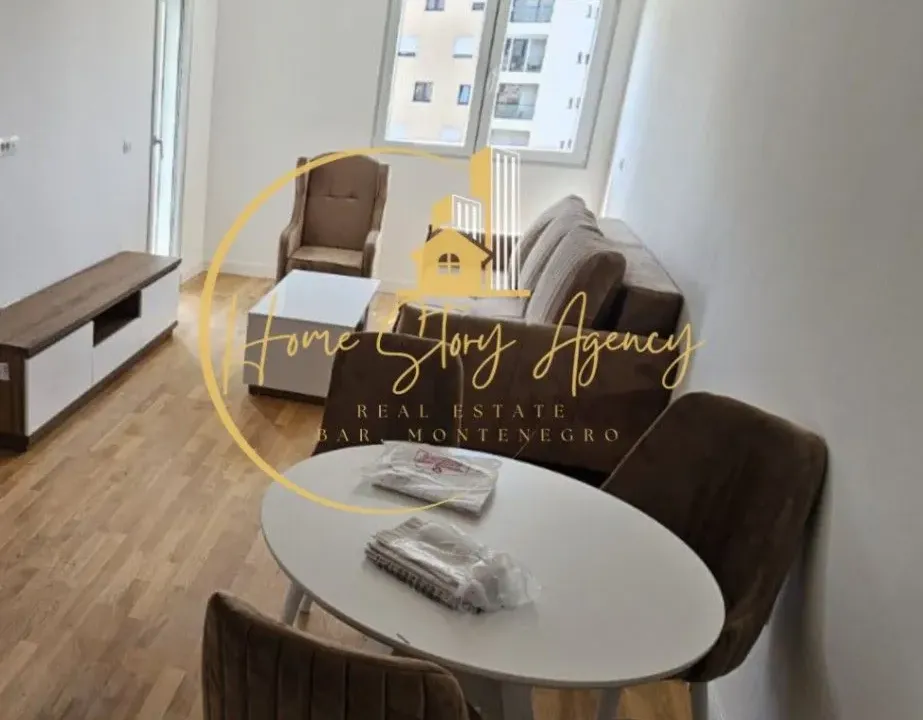 Izdavanje, jednosoban stan, 45m², Centar, Bar