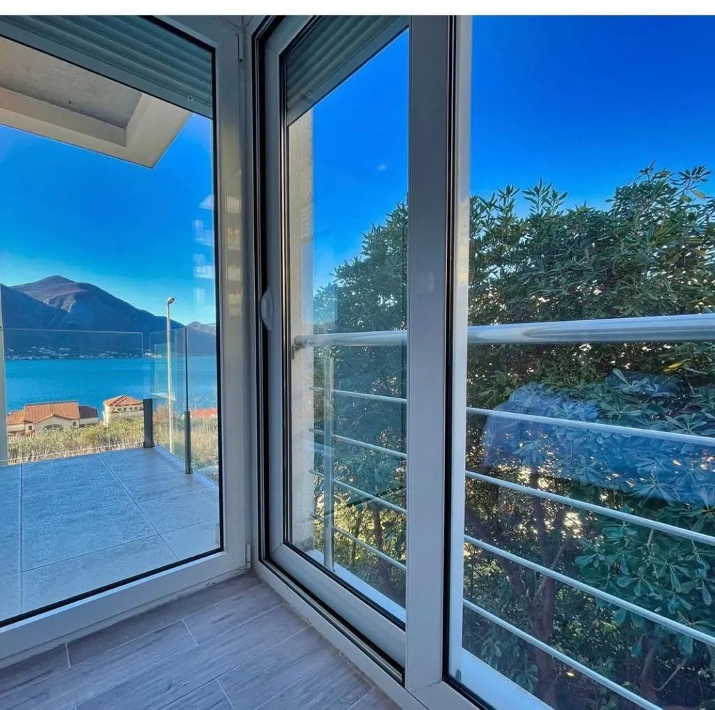 Prodaja, jednosoban stan, 46m², Dobrota, Kotor