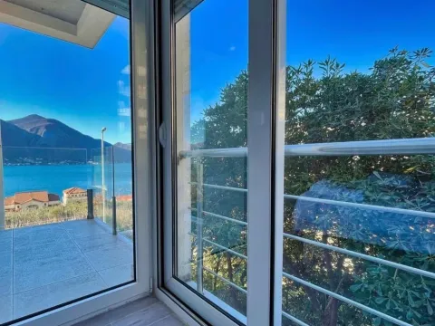 Prodaja, jednosoban stan, 46m², Dobrota, Kotor - image 5