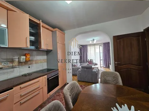 Izdavanje, jednosoban stan, 55m², Centar, Bar - image 5