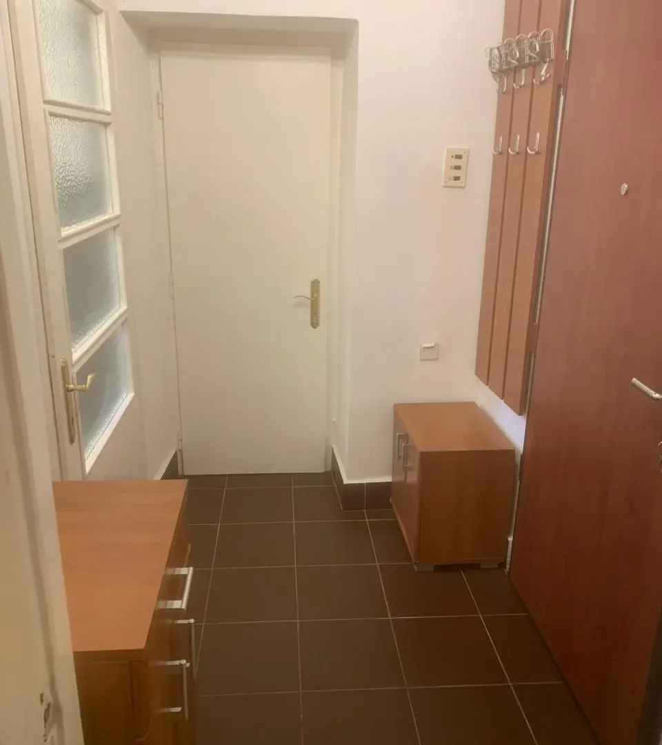 Rent, studio apartment, 31m², Preko Morače, Podgorica