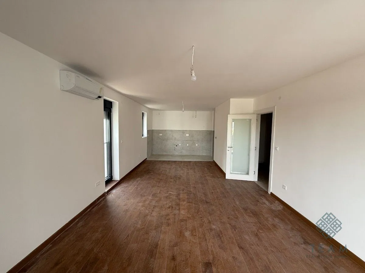Sale, three bedroom apartment, 111m², Tološka šuma, Podgorica