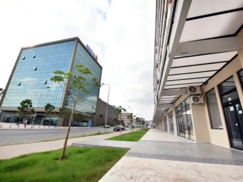 Izdavanje, jednosoban stan, 49m², Central Point, Podgorica - image 12