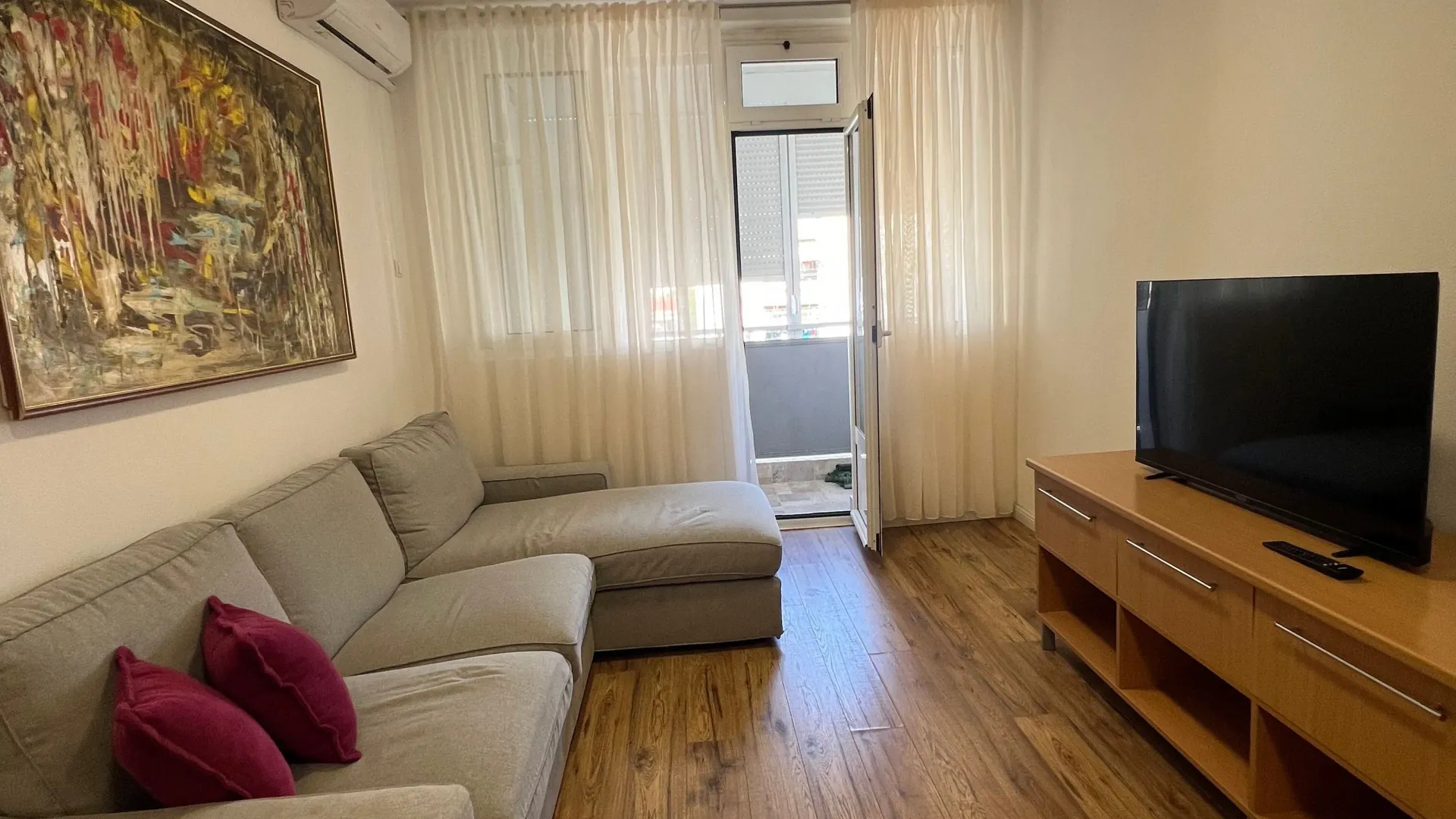 Rent, two bedroom apartment, 65m², Centar, Bar