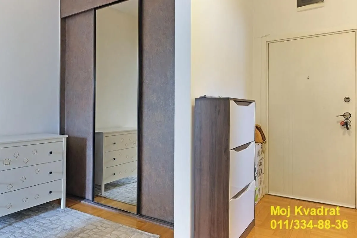 Sale, two bedroom apartment, 68m², Vračar Hram, Vračar Sve Podlokacije