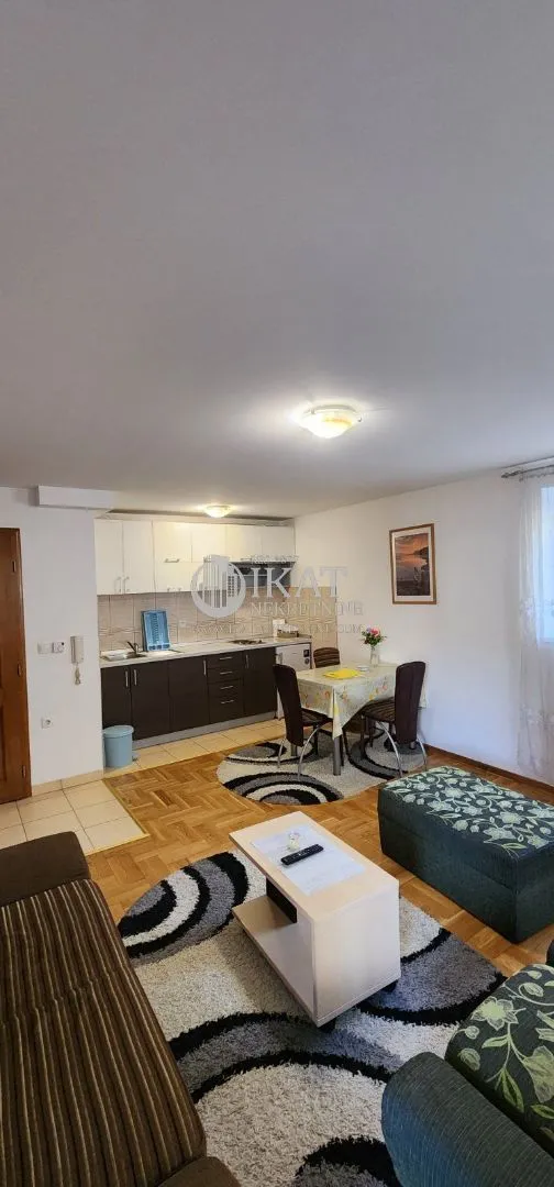 Prodaja, jednosoban stan, 40m², Centar, Zlatibor