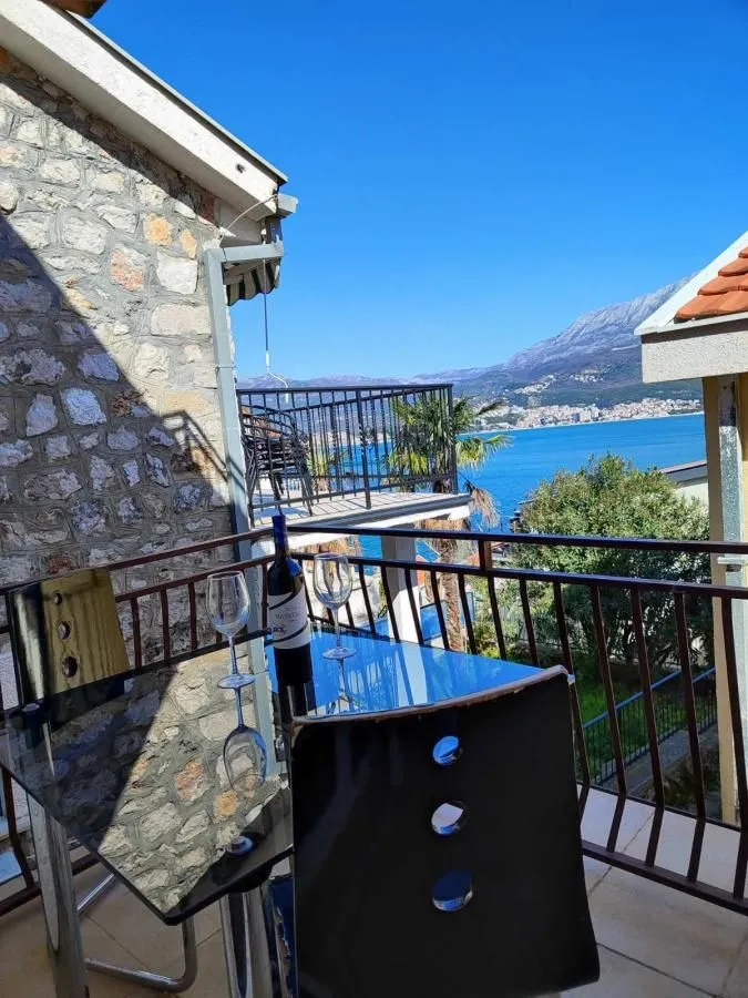 Prodaja, jednosoban stan, 58m², Herceg Novi, Crna Gora