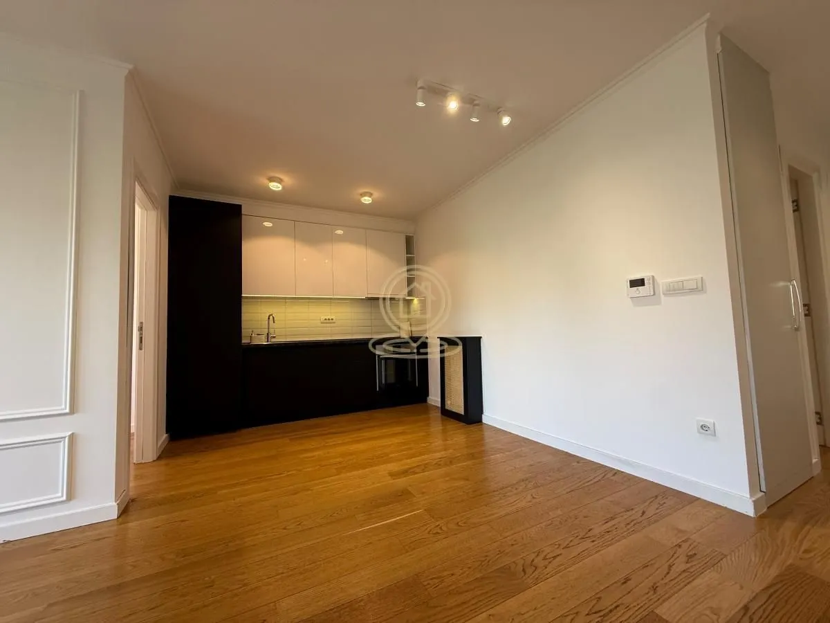 Rent, office space, 57m², Vračar Sve Podlokacije, Beograd