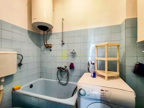 Izdavanje, dvosoban stan, 60m², Tološi, Podgorica - image 13