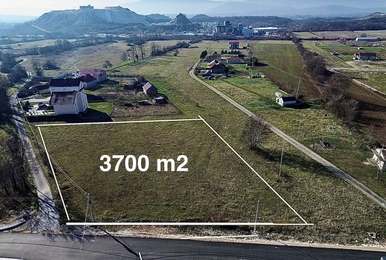 Izdavanje, plac, 3700m², Martinići, Danilovgrad