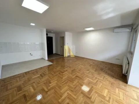 Rent, office space, 99m², Bulevar Oslobodjenja, Novi Sad Sve Podlokacije - image 3