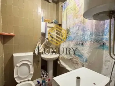 Sale, two bedroom apartment, 77m², Blok 5, Podgorica - image 9