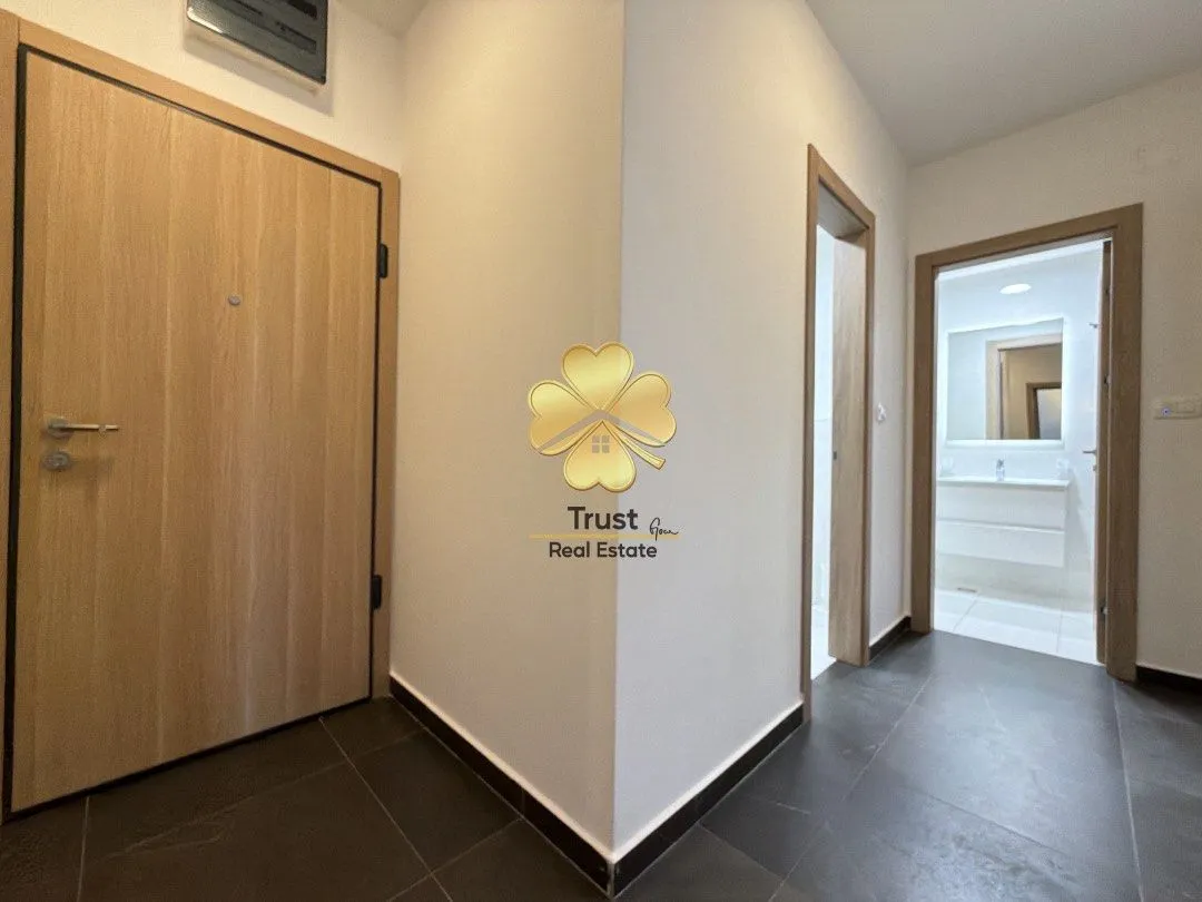 Izdavanje, dvosoban stan, 70m², Master Kvart, Podgorica
