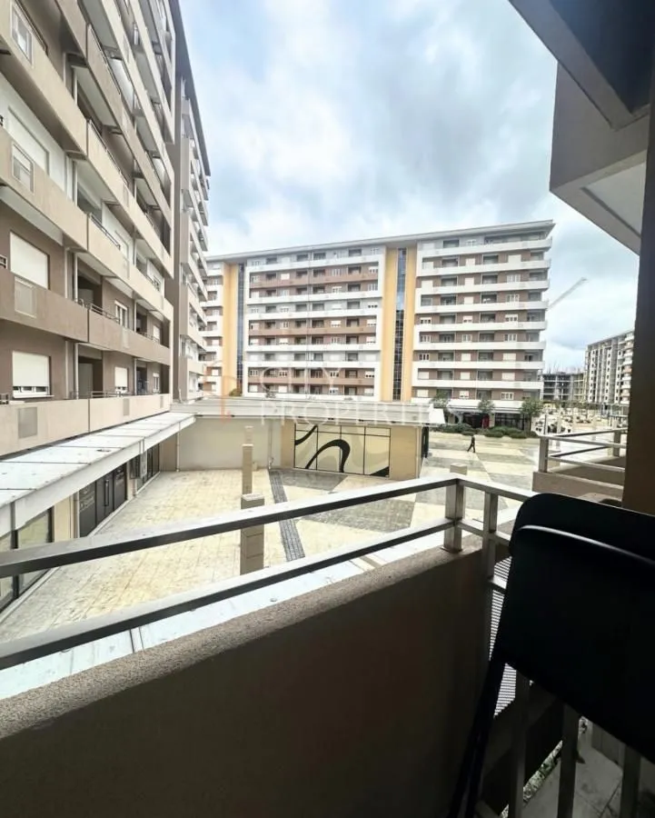 Izdavanje, stan, 40m², Central Point, Podgorica