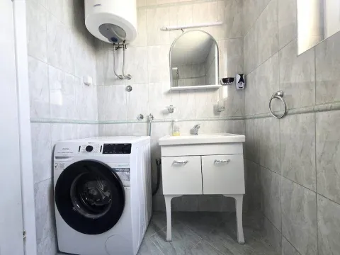 Rent, house, 390m², Zagorič, Podgorica - image 21