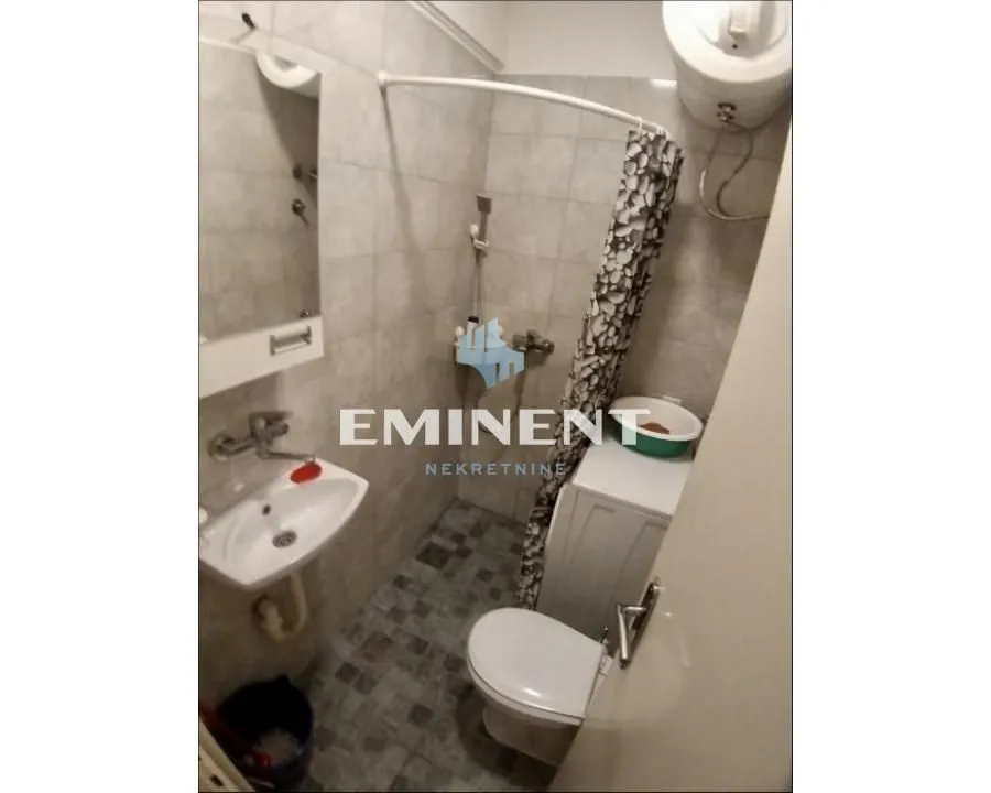 Izdavanje, stan, 45m², Stari Grad, Beograd