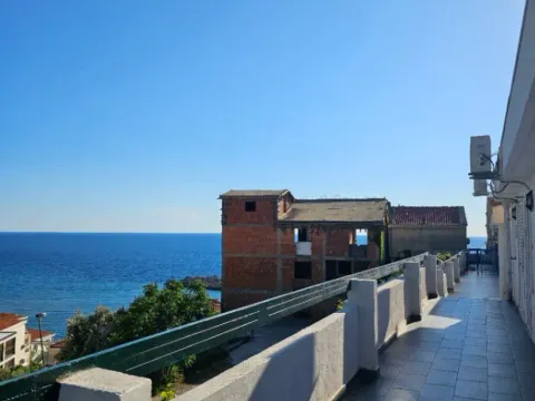 Rent, one bedroom apartment, 39m², Sveti Stefan, Budva