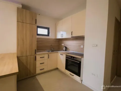 Sale, studio apartment, 46m², Dobrota, Kotor - image 4