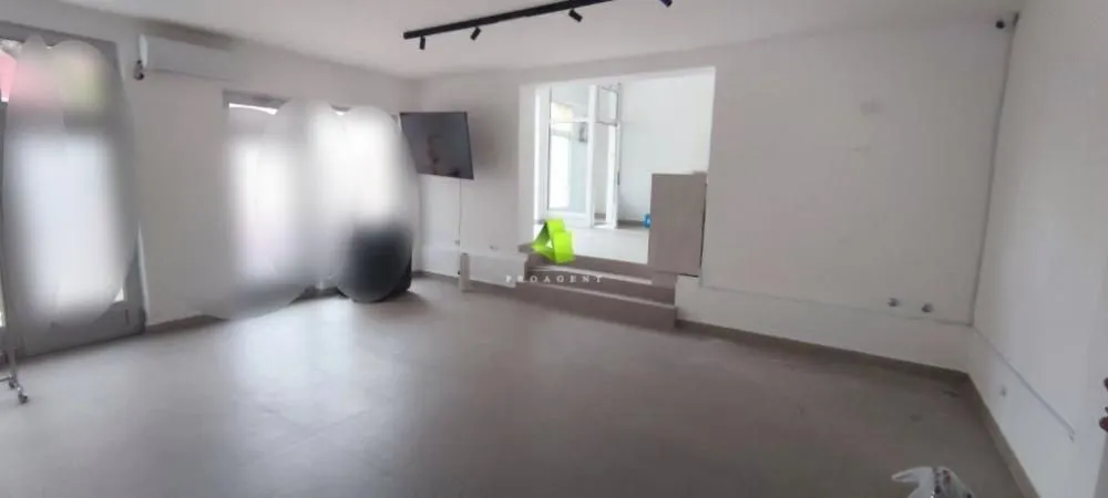 Rent, office space, 70m², Medijana, Niš