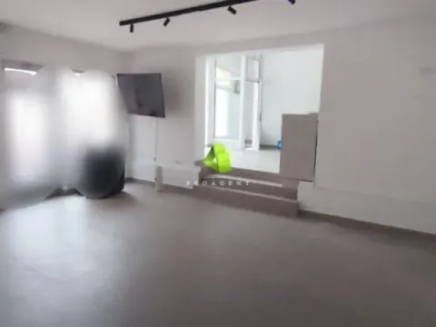 Rent, office space, 70m², Medijana, Niš