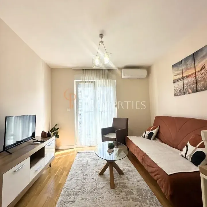 Izdavanje, stan, 40m², Pobrežje, Podgorica
