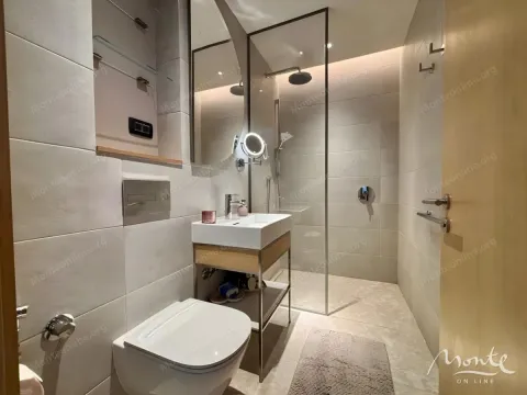 Prodaja, trosoban stan, 110m², Porto Montenegro, Tivat - image 23
