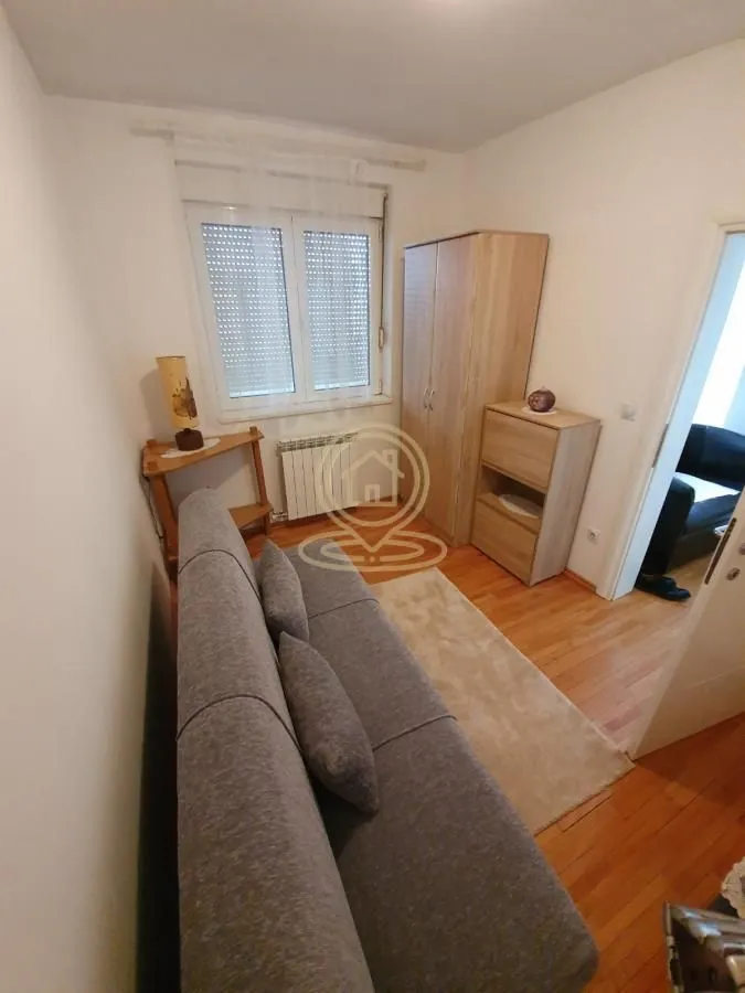 Rent, three bedroom apartment, 44m², Vračar Hram, Vračar Sve Podlokacije