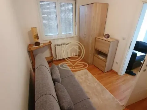 Rent, three bedroom apartment, 44m², Vračar Hram, Vračar Sve Podlokacije - image 10