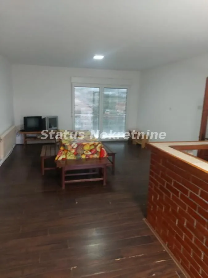 Prodaja, kuća, 261m², Inđija, Srbija