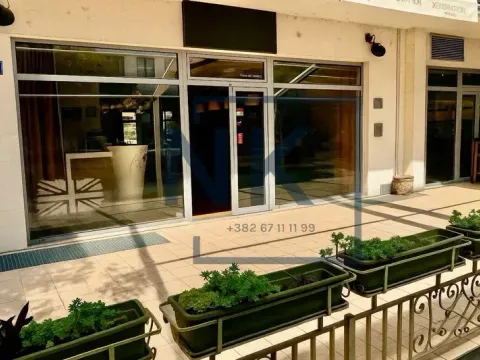 Prodaja, poslovni prostor, 151m², Tološi, Podgorica