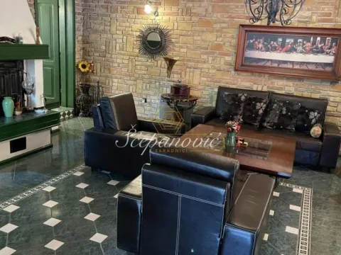 Prodaja, kuća, 202m², Sremska Kamenica, Petrovaradin - image 26