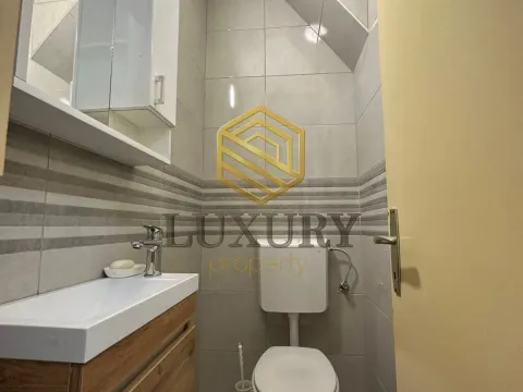 Izdavanje, dvosoban stan, 70m², Gintaš, Podgorica - image 6