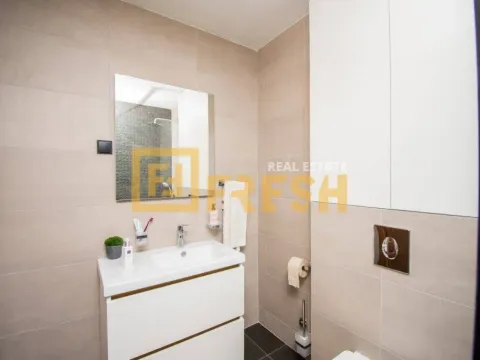 Izdavanje, dvosoban stan, 70m², Ljubović, Podgorica - image 18